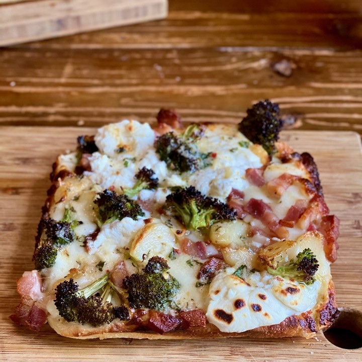 Prosciutto & Pesto Personal Pan Pizza