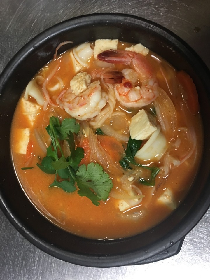 Spicy Seafood Hot Pot