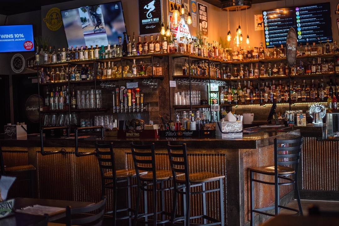 Long Shots Restaurant & Bar 2315 s county rd 25a