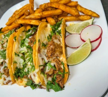 911 Tacos & Steaks 😋 🌮🥩❤️