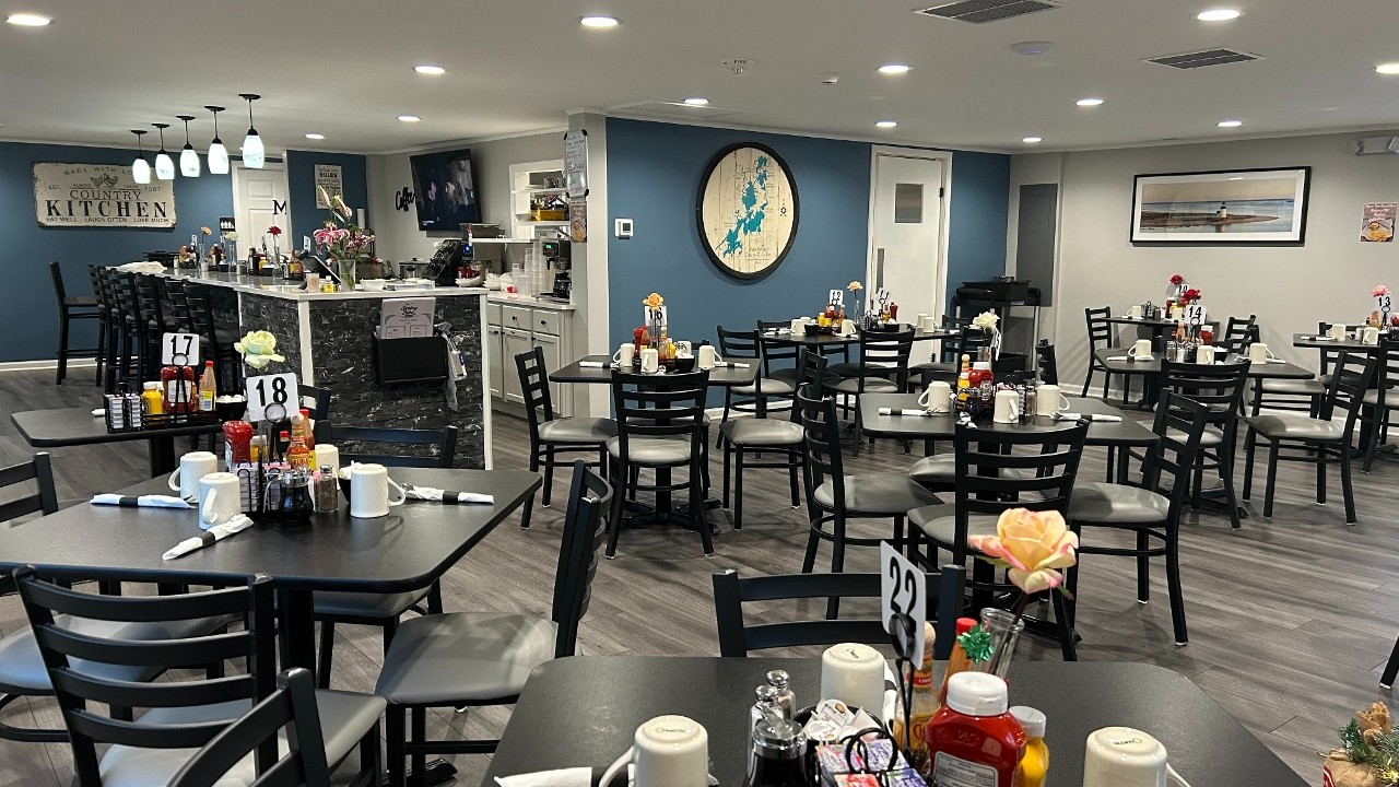 Spring Lake Marina Diner 25125 w Grass Lake rd