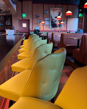 Big Sioux Diner & Dive 150 E 4th Place