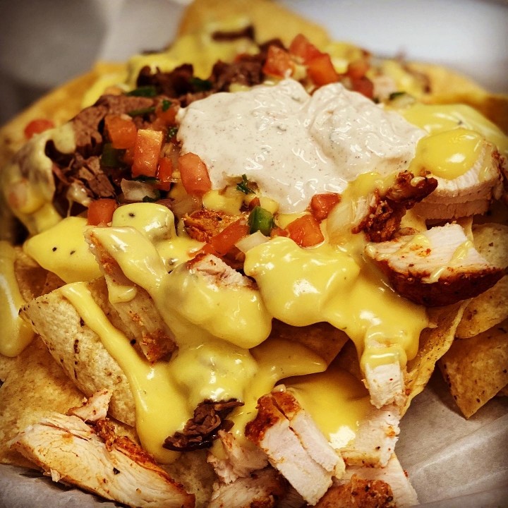 Smokehouse Nachos w/ chicken