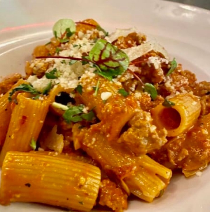 Ziti Pink Sauce W/ Sausage