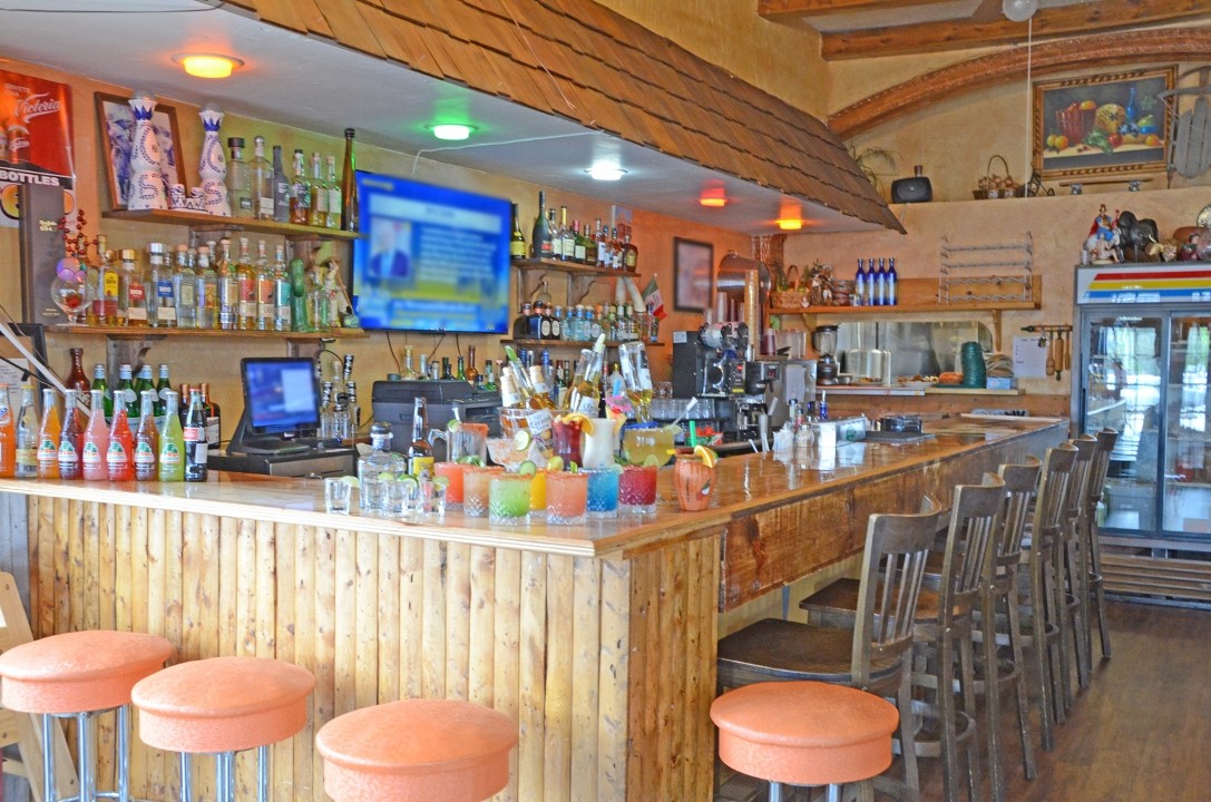Los Arcos Restaurant 5525 N Clark St