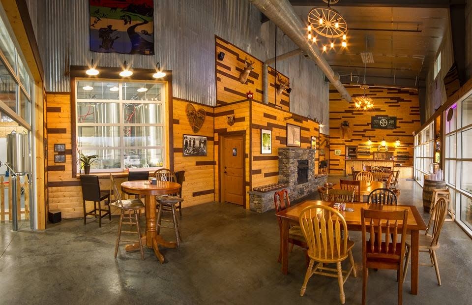 Kascadia Public House 3307 Evergreen Way, Suite 301B