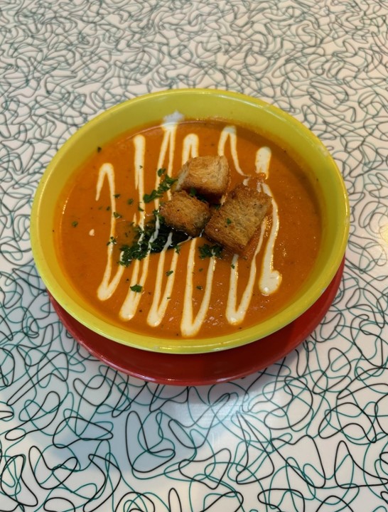 Tomato & Roasted Pepper Bisque