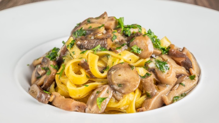 Fettuccine wild mushrooms