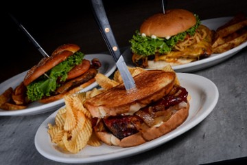 Doubledays Grill & Tavern