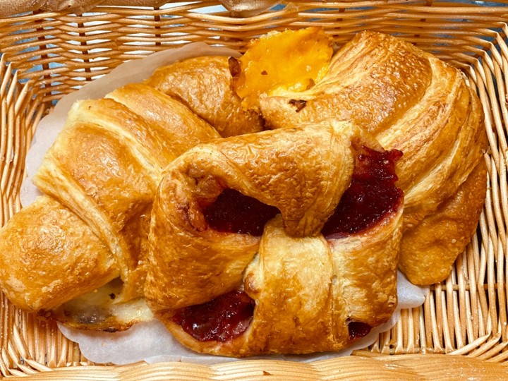 Sweet and Savory Croissants- (4 Turkey & Cheddar Croissant 4 Ham & Provolone Croissant 4 Strawberry Croissant)