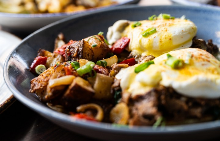 Steak & Cheese Benedict (Takeout)