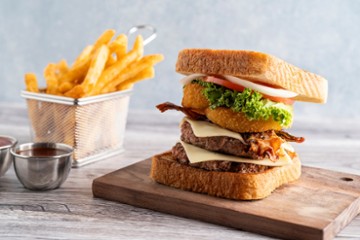 Billy's Burgers 220 E Monument Ave STE A
