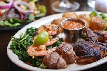 Huisache Grill & Wine Bar