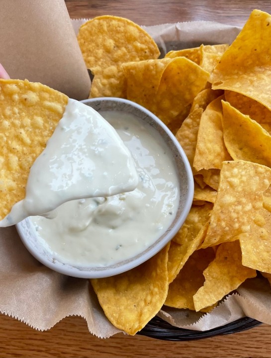 CHIPS & QUESO (gf)