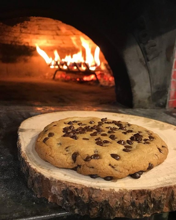 Jumbo Chocolate Chip Cookie