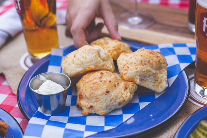 Post Cheddar Biscuits (4)