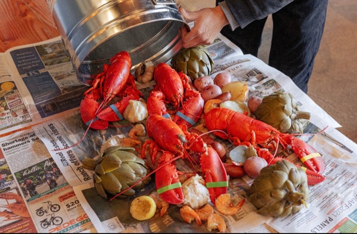 Live Lobster Bucket for 4
