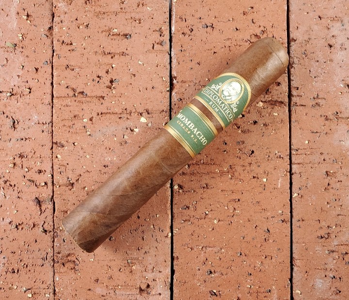 Mombacho Diplomatico Robusto