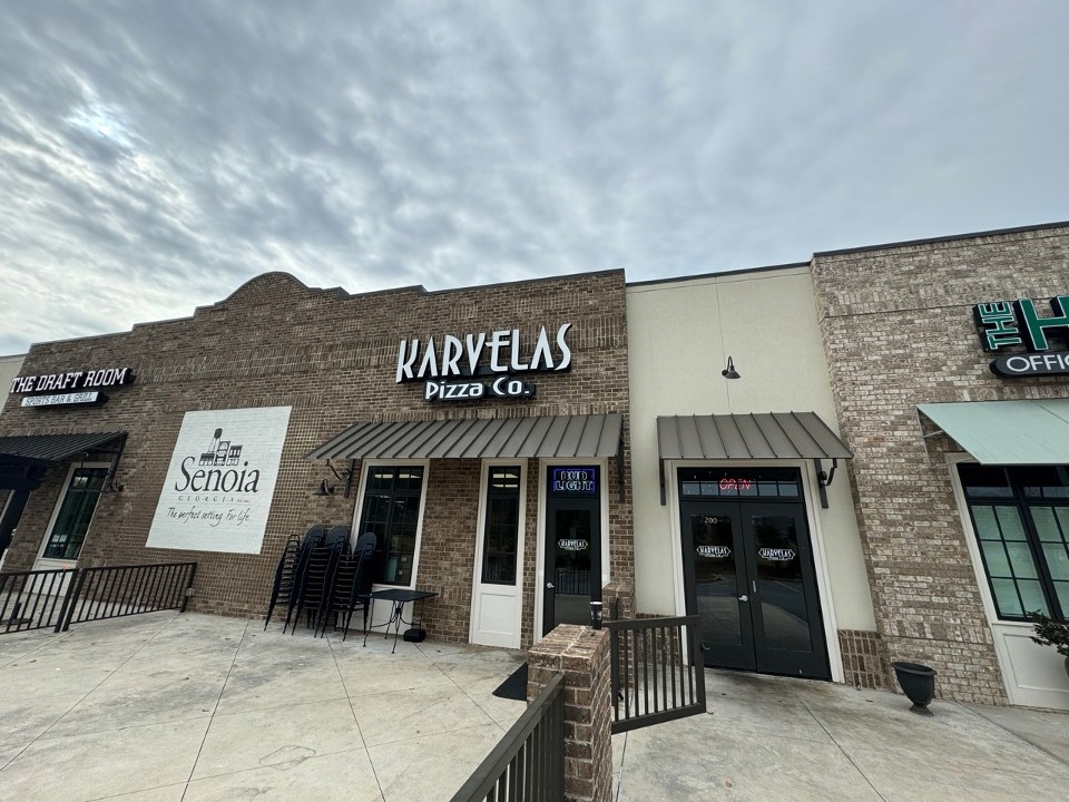 Karvelas Pizza Co. Senoia