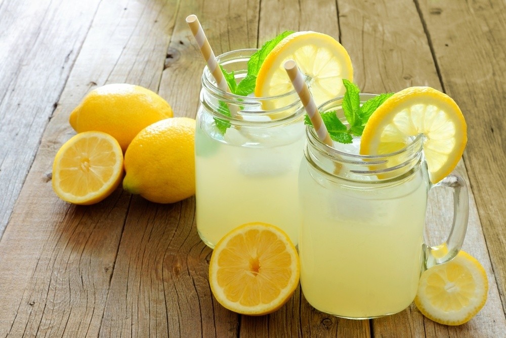 100% Real Lemonade