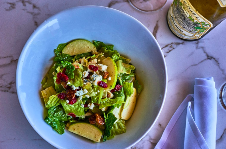 Gorgonzola & Granny Smith Apple Salad