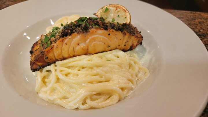 Salmon with Lemon Alfredo sauce