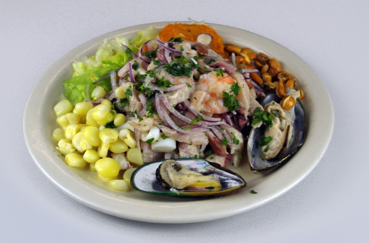 Ceviche Mixto