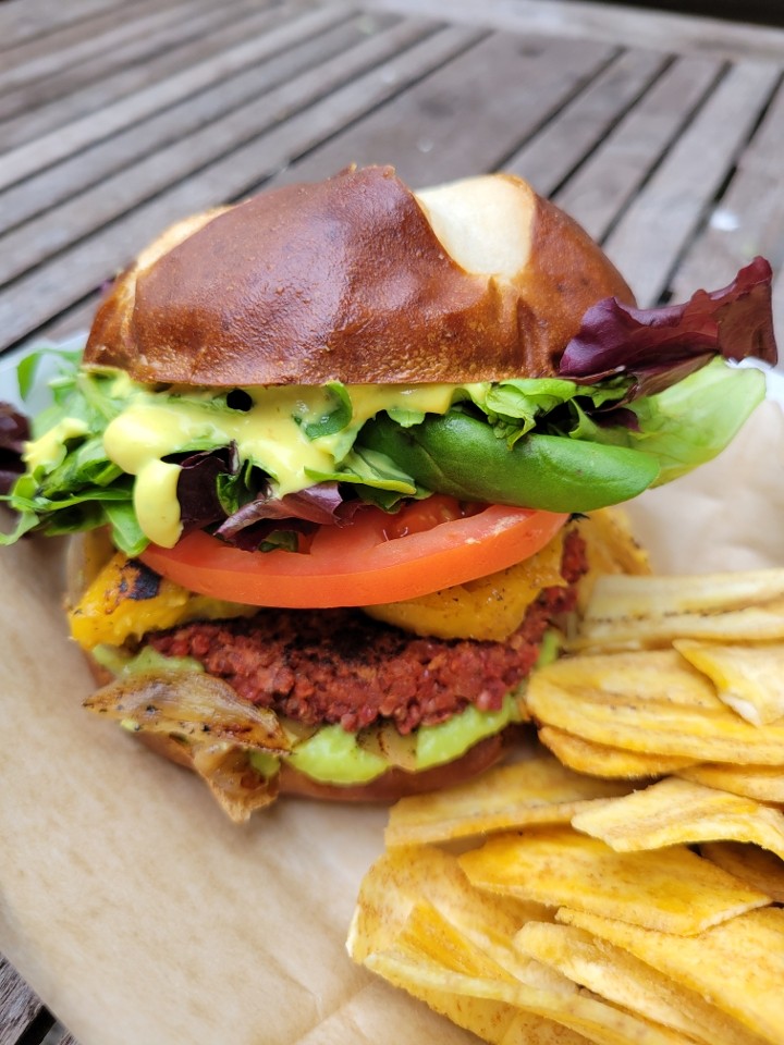Mas Duro Aguacate Burger