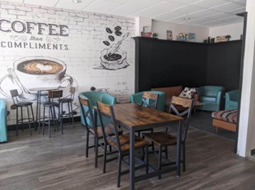 Moose and Mollie's Cafe & Gelato 171 E 2nd St