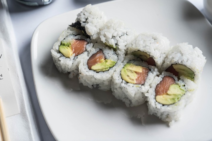 Smoked Salmon Roll