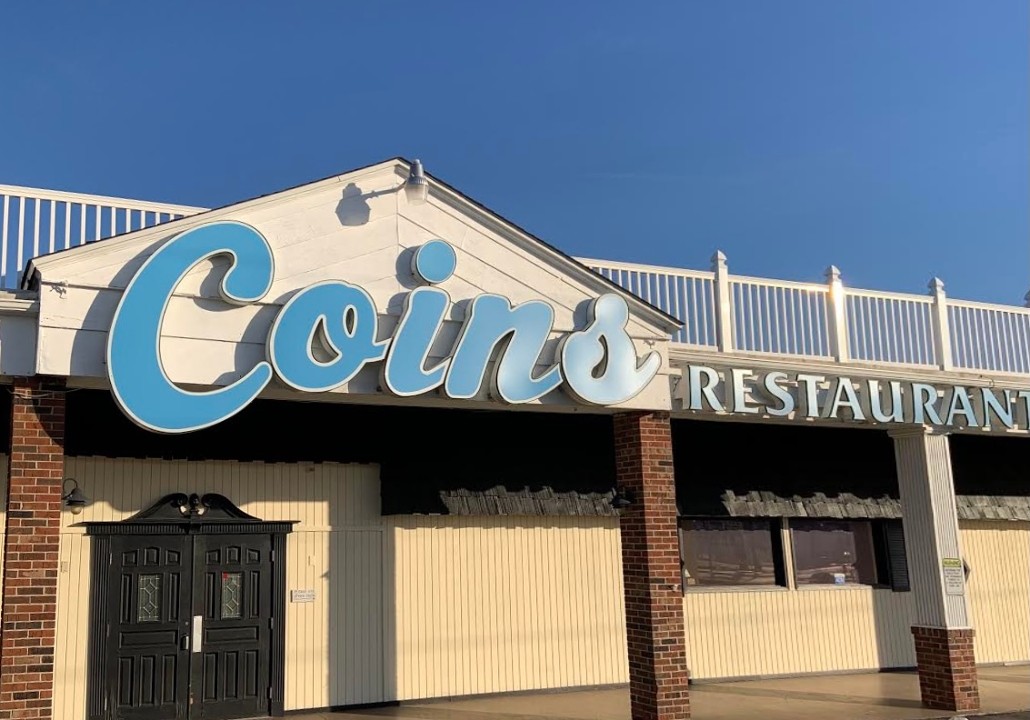 Coins Pub & Restaurant
