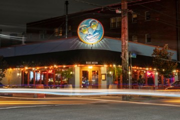 McMenamins Blue Moon Tavern & Grill