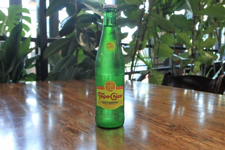 Topo Chico Grapefruit