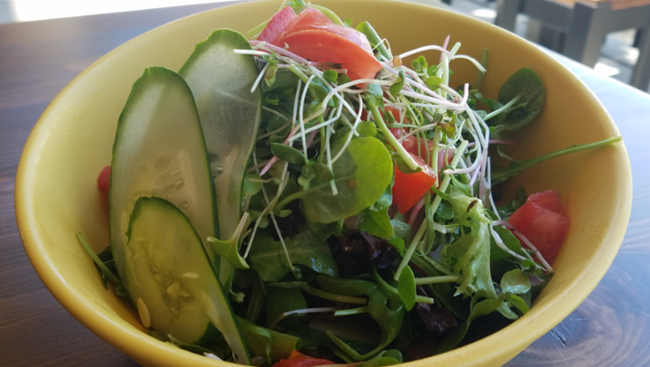 LARGE GREEN LEAF SALAD NO CHICK