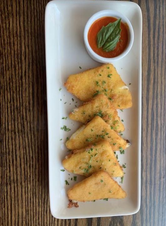 Fried Mozzarella w/ marinara