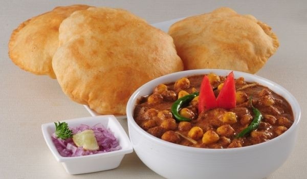 Choile Bhature