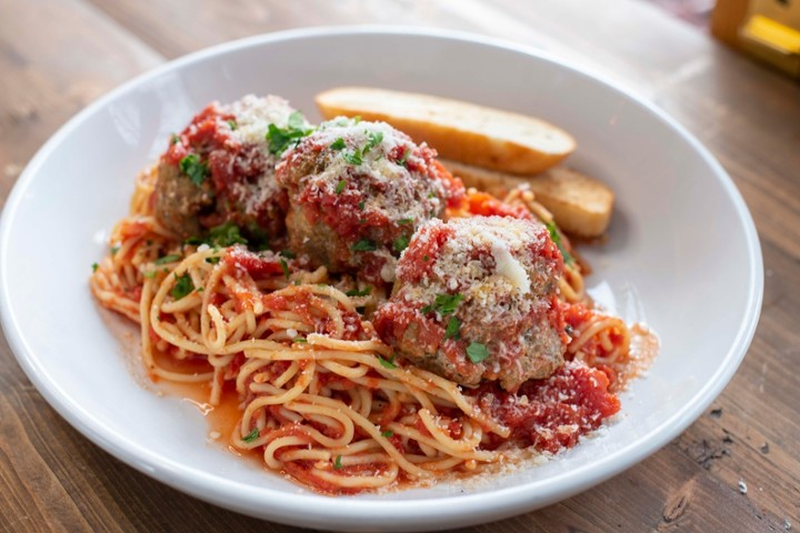 Spaghetti & Ma's Meatballs