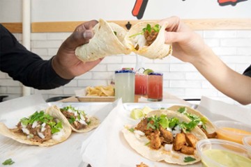 Dos Amigos