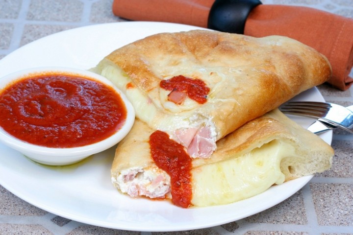 Calzone Classico Ham & Ricotta