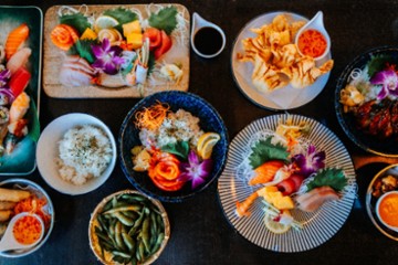 OKI Sushi & Thai 6818 W.North Ave.