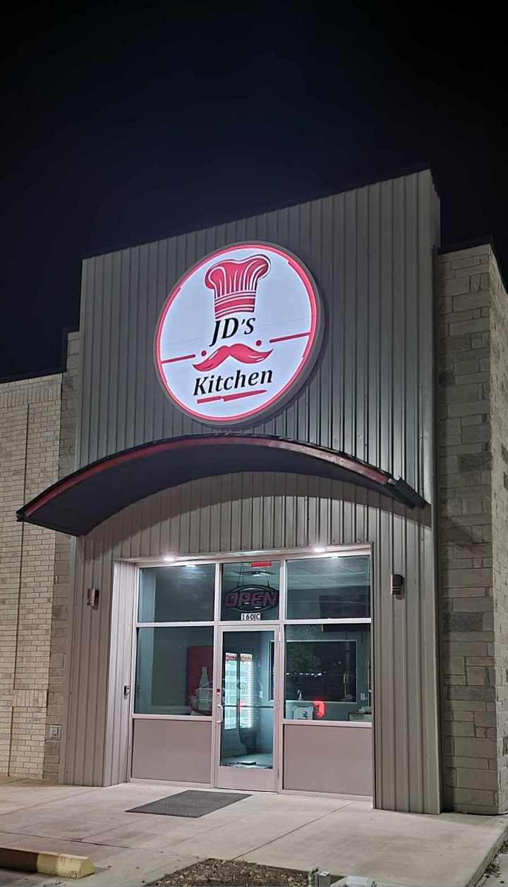 JD’s Kitchen 160 S. Main st