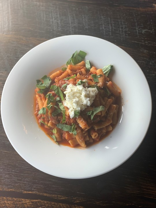 Rigatoni Bolognese