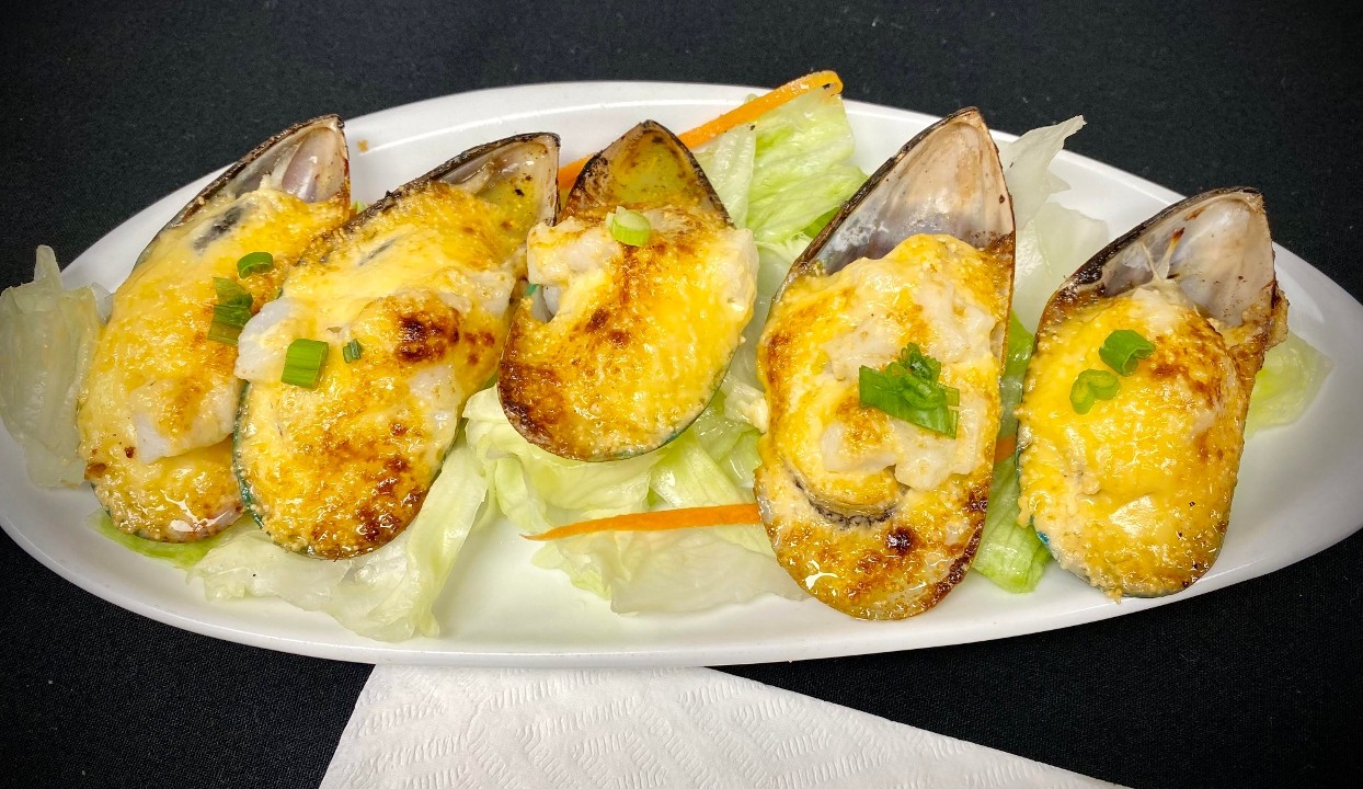 Baked Mussel With Scallop