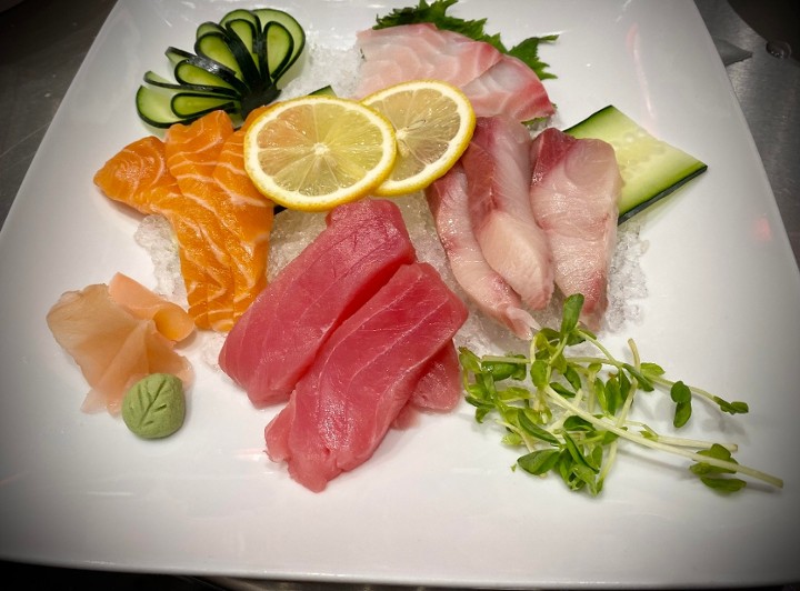Sashimi Combination 12 Pieces