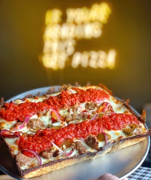 Lefty's Place Queen City