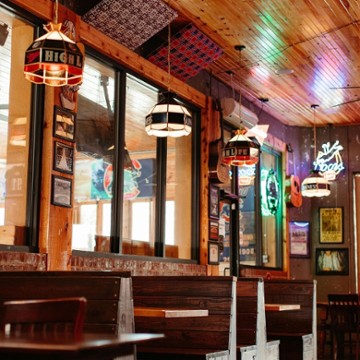Zachary's 205 5th Street North