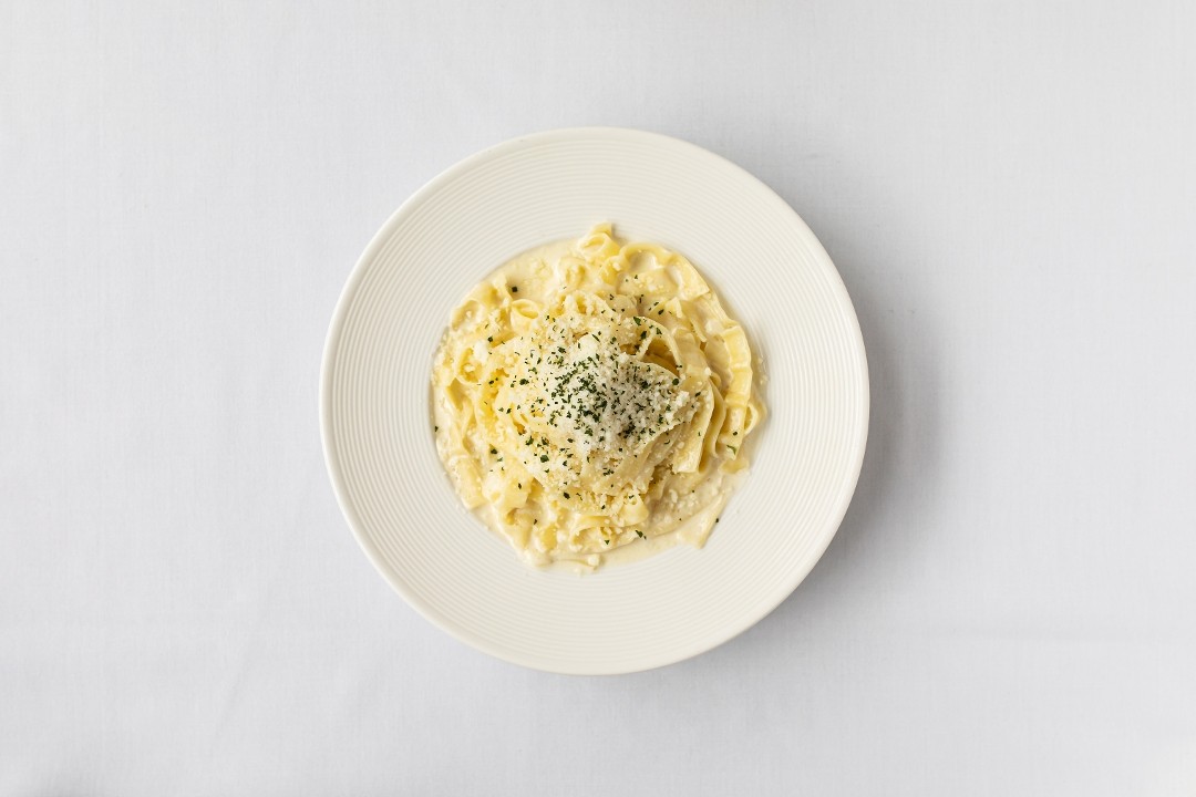 Fettuccine Alfredo