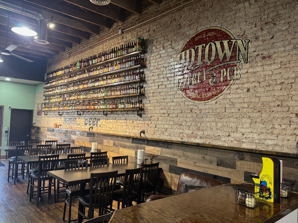 Midtown Pizzeria and Pub - NEW 222 North Kansas Avenue