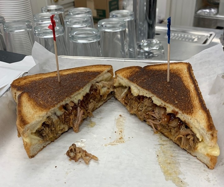 BBQ Pulled Pork Grilled Cheese_