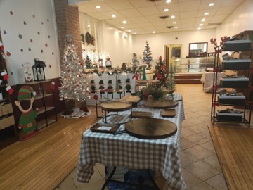 Glazed Empire LLC 120 N Queen St